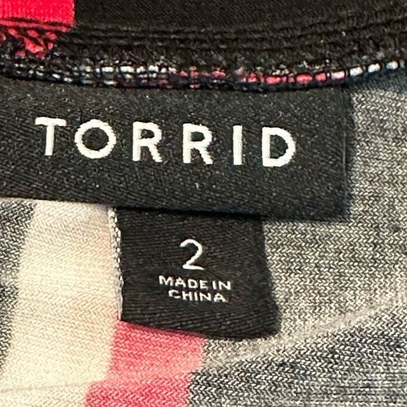 Torrid multi vertical strip wrap top size 2X - Picture 8 of 8